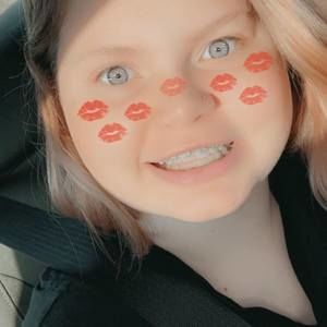 Meet your Posher, April